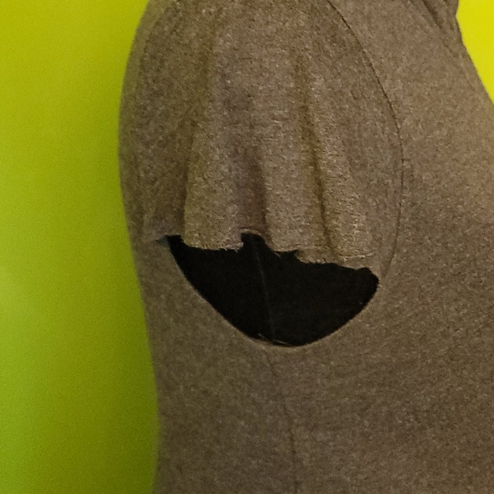 Dress - Picture 7 of 9